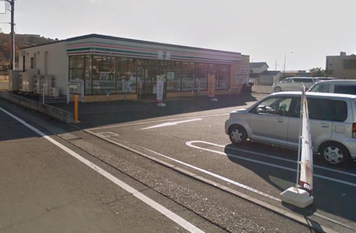 コンビニ　セブンイレブン（コンビニ）まで1574m