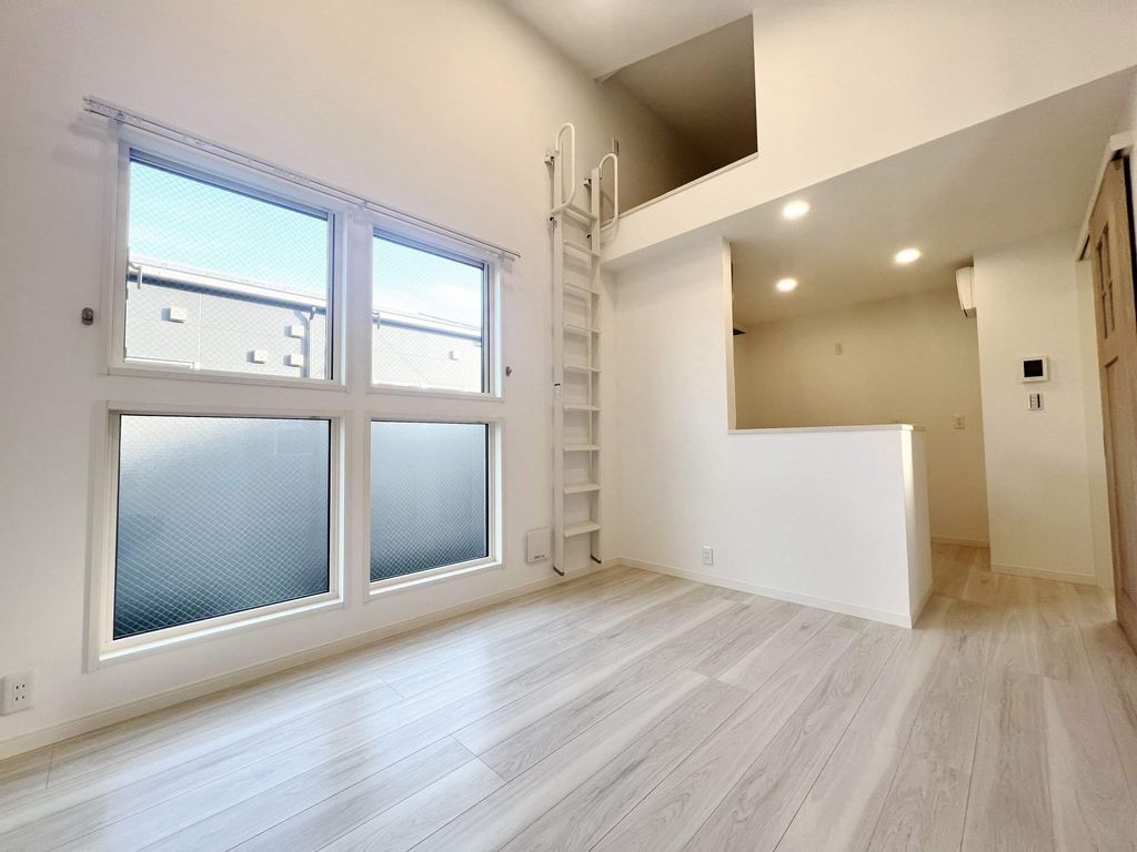 居室・リビング　★お問い合わせはタウンハウジング町田店まで★