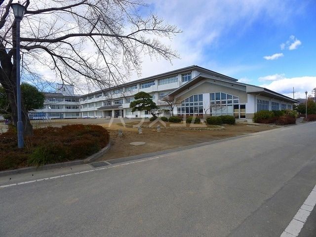 小学校　館林市立美園小学校（小学校）まで866m