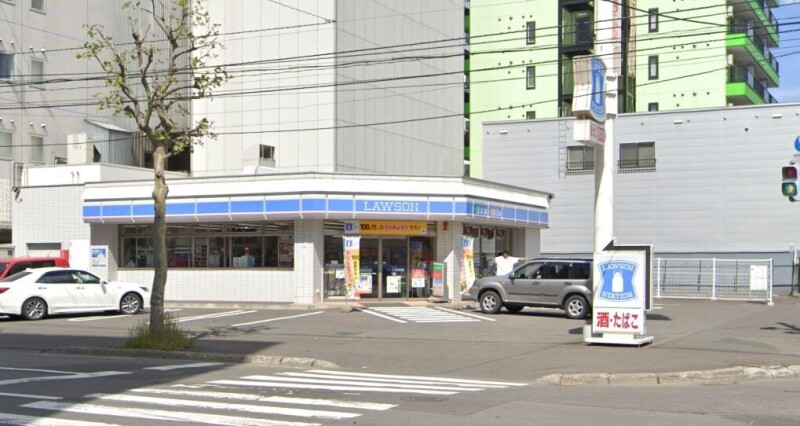 コンビニ　ローソン札幌南6条西七丁目店（コンビニ）まで412m