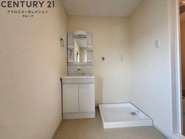 洗面設備　洗面化粧台付き！