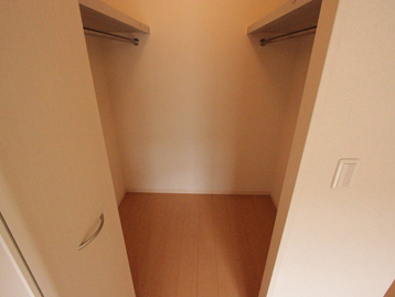 収納　ウォークインクロゼットでたっぷり収納♪