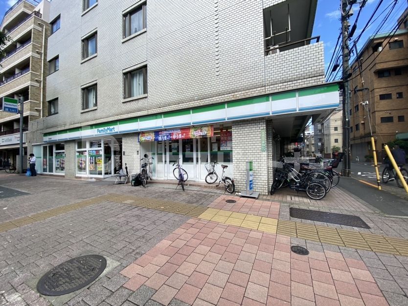 コンビニ　ファミリーマート西池袋店（コンビニ）まで80m