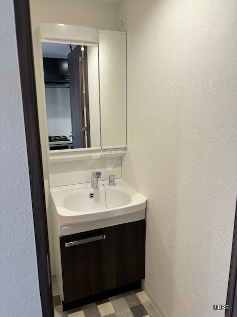 洗面設備　大きな独立洗面台！