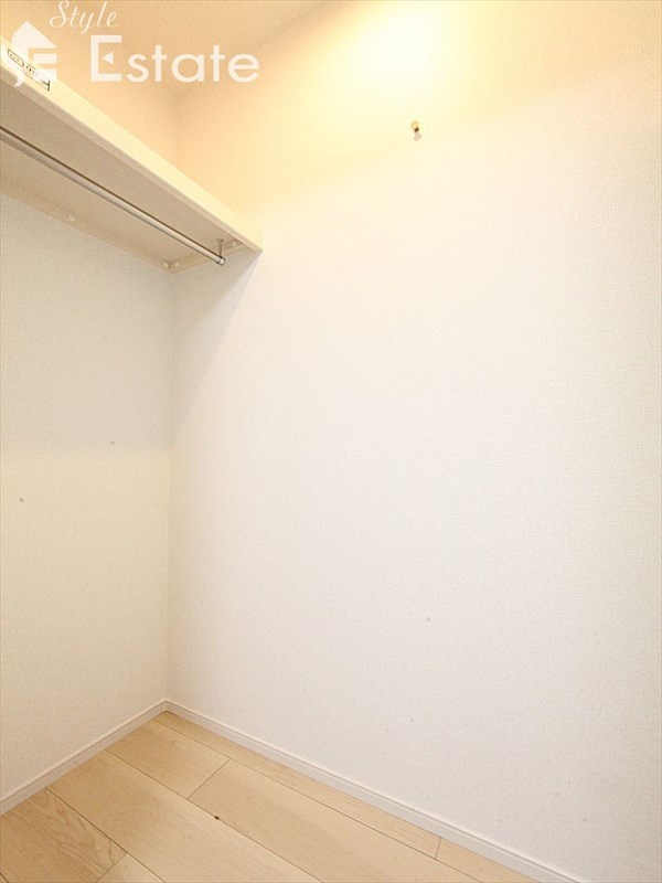 収納　ウォークインクローゼット