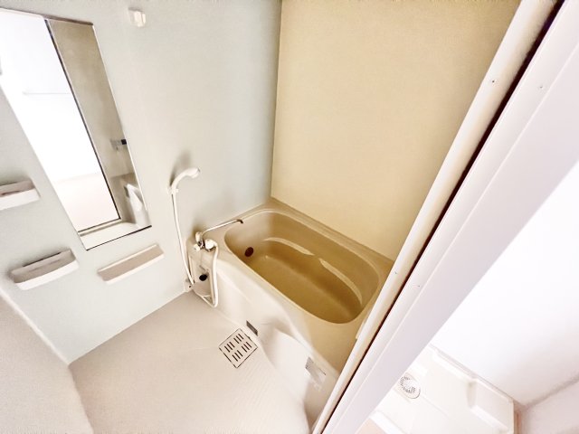 バス・シャワールーム　※同タイプ参考写真