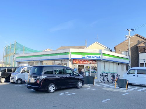 コンビニ　ファミリーマート 葛の葉町北店（コンビニ）まで536m