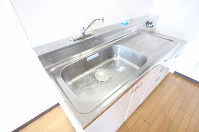 キッチン　他号室の写真になります。