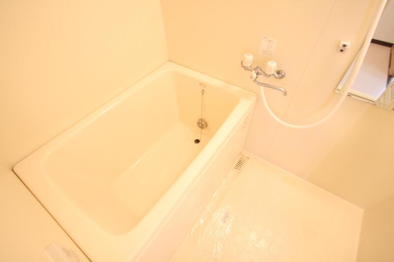 バス・シャワールーム　他号室の写真になります。