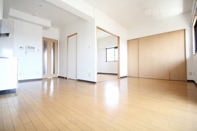 居室・リビング　他号室の写真になります。