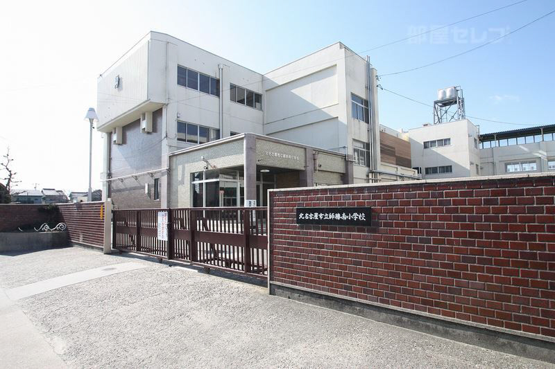 小学校　師勝南小学校（小学校）まで378m