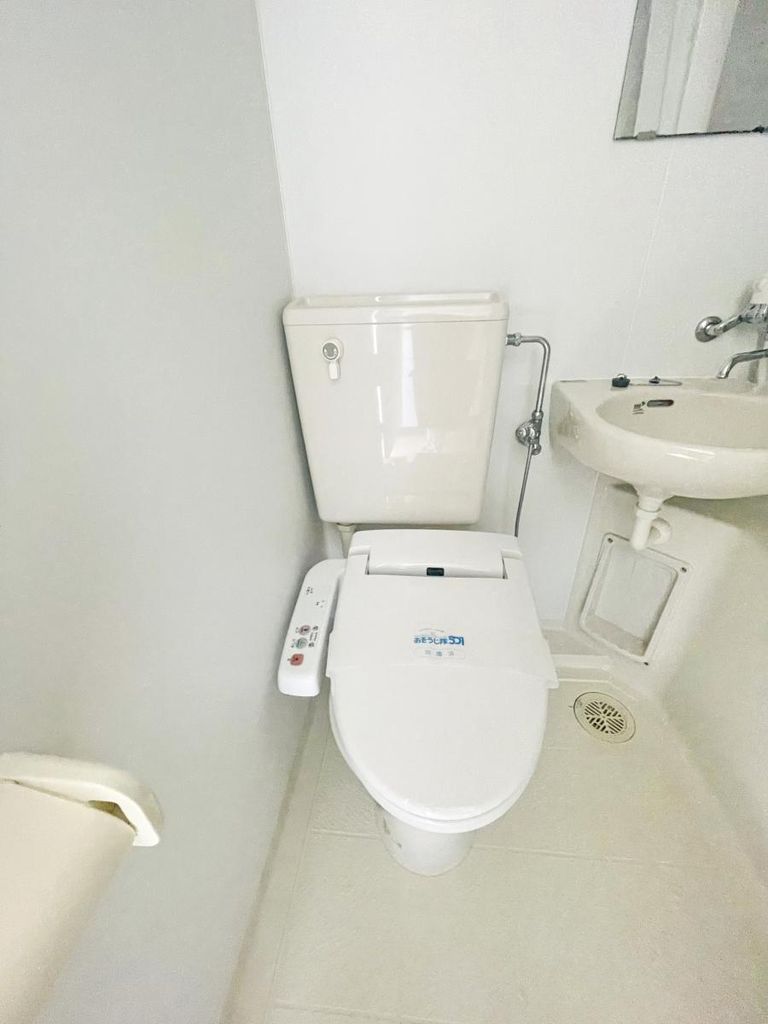 トイレ　トイレ