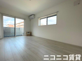 居室・リビング　別号室イメージの為、現状を優先致します。