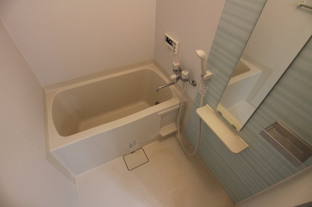 バス・シャワールーム　風呂
