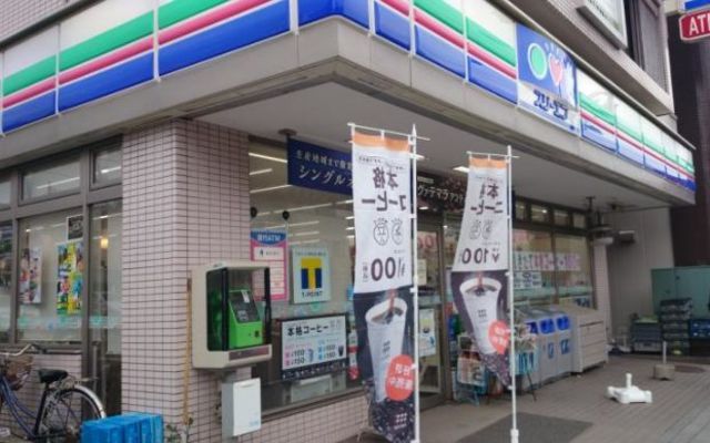 コンビニ　スリーエフ鎌倉八幡宮前店（コンビニ）まで1090m