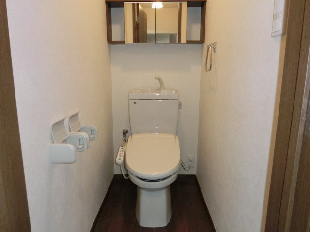 トイレ　トイレ