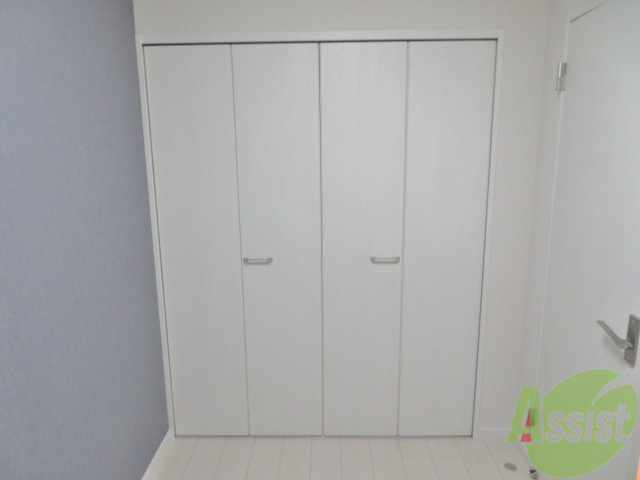 収納　収納はクローゼットです。荷物などはこちらにどうぞ。