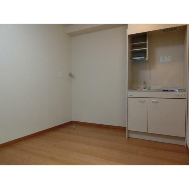 居室・リビング　★6.1帖・エアコン・防犯シャッター★