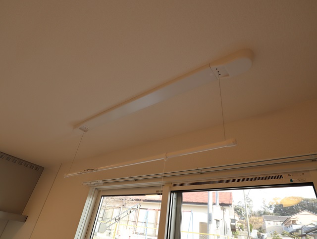 その他設備　室内物干し