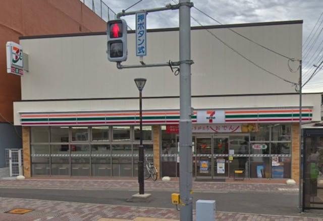 コンビニ　セブンイレブン　大阪東中浜8丁目店（コンビニ）まで497m