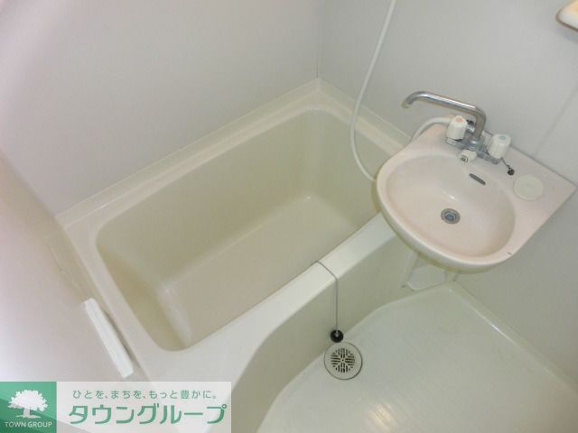 バス・シャワールーム　バスルーム