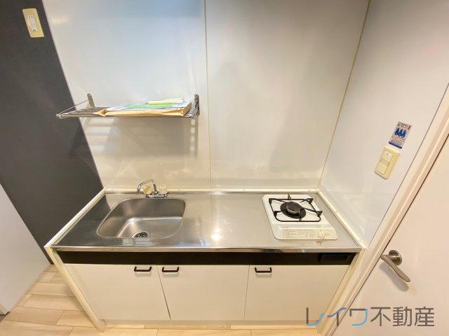 キッチン　コンパクトなキッチンで掃除もラクラク