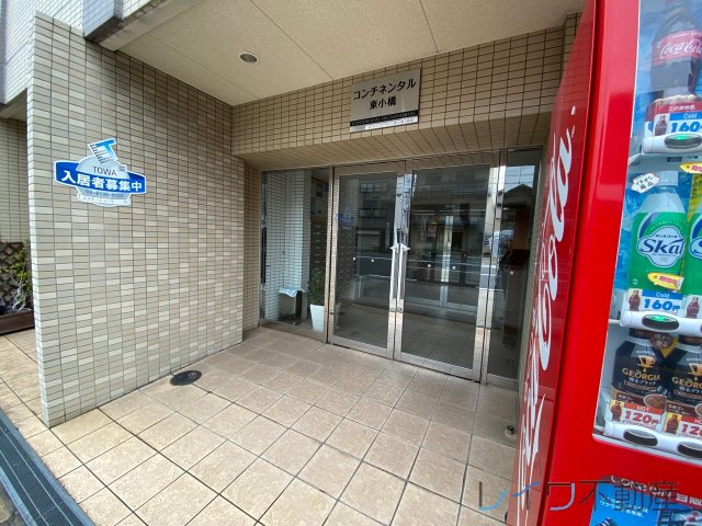 エントランス　建物の内部です