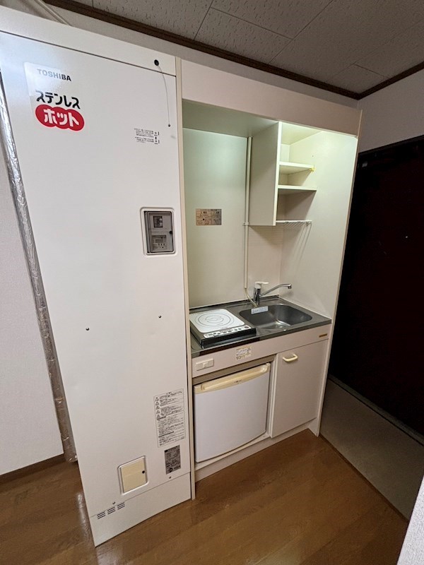 キッチン　IHコンロ付き