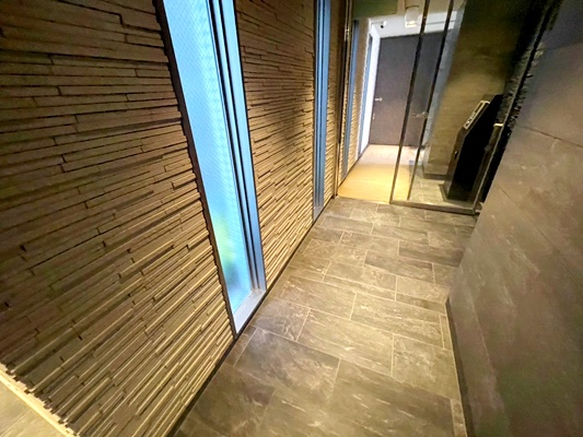 エントランス　高級感のあるエントランス♪