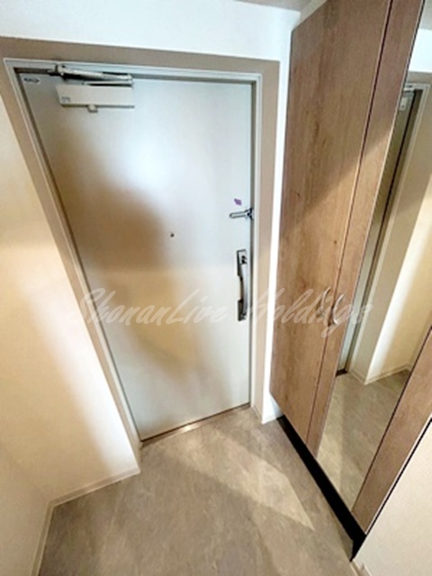 玄関　収納豊富な玄関♪