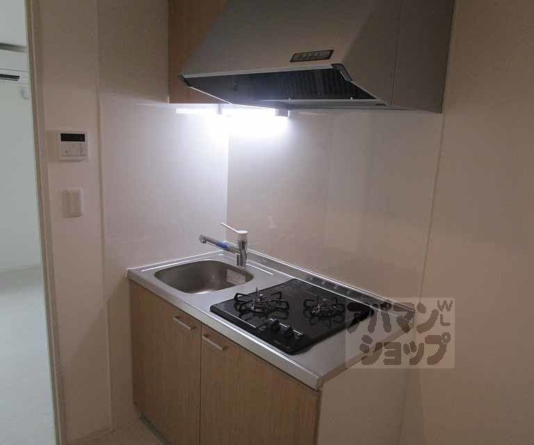 キッチン　２０１号室の写真です。