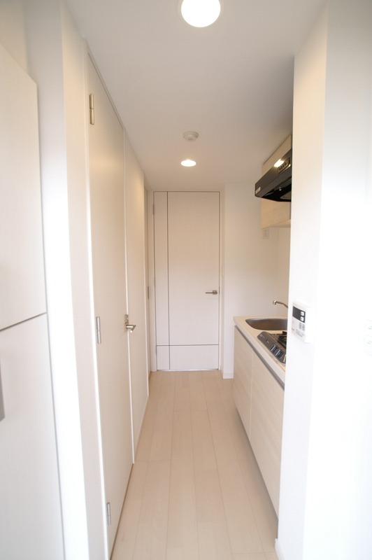 玄関　弊社は都内全域の物件をご紹介可能です！