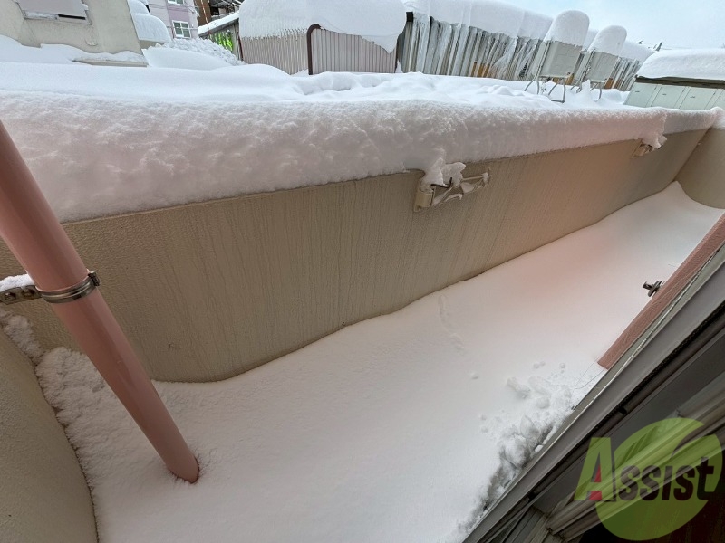 バルコニー　バルコニーが付いていますので一息ついてみてはいかがですか。