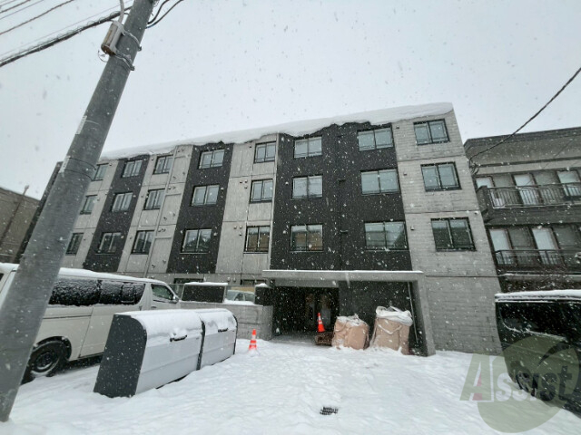 建物外観　札幌市西区八軒三条西「ＲＩＴＺ　ＧＲＡＮＤＥ　八軒」