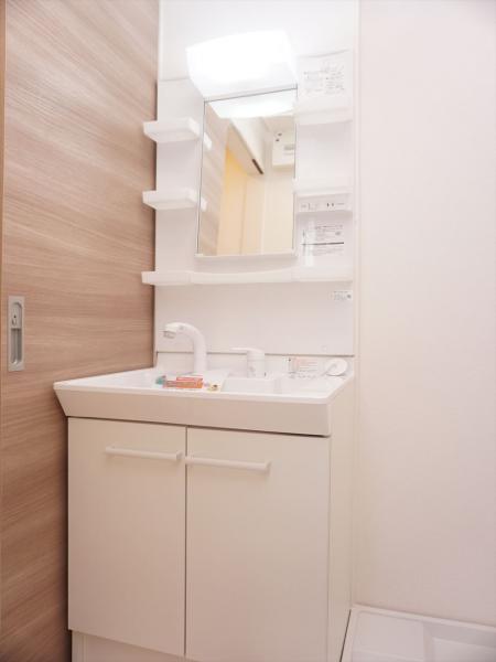 洗面設備　洗面所