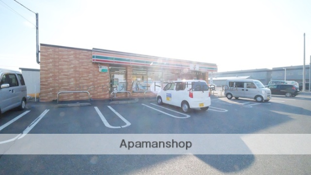 コンビニ　セブンイレブン川越今成店（コンビニ）まで805m