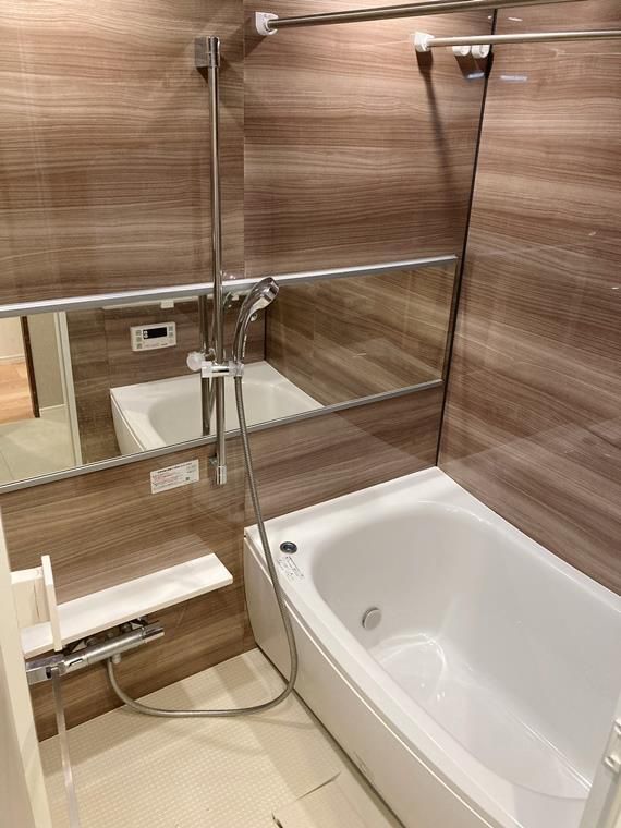 バス・シャワールーム