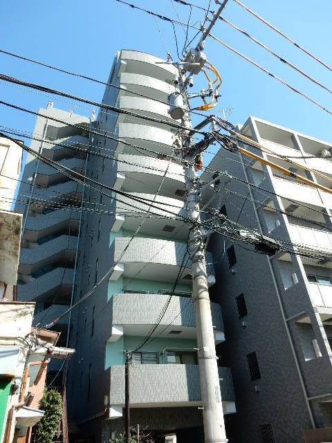 建物外観　安心のオートロック