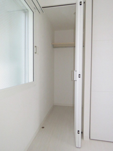 収納　収納力のあるウォークインクローゼットです！