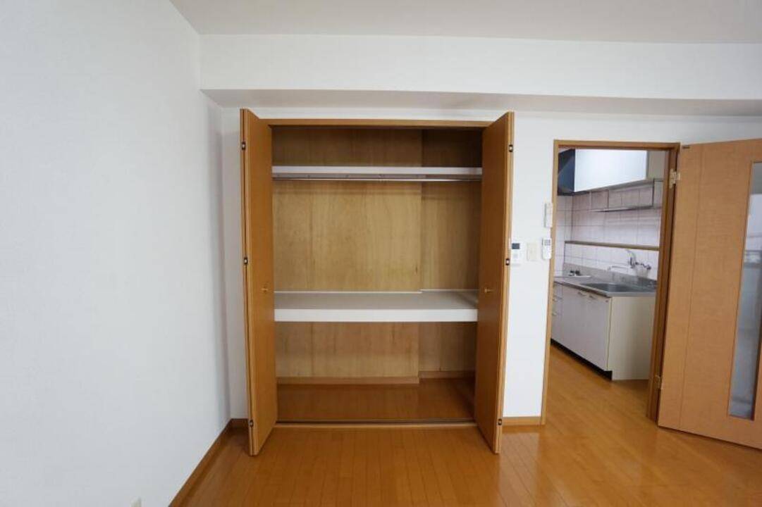 収納　クローゼット