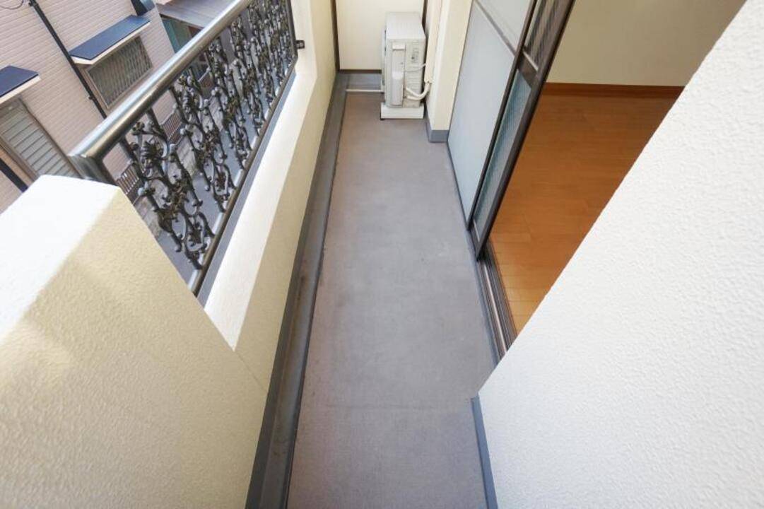 バルコニー　バルコニー