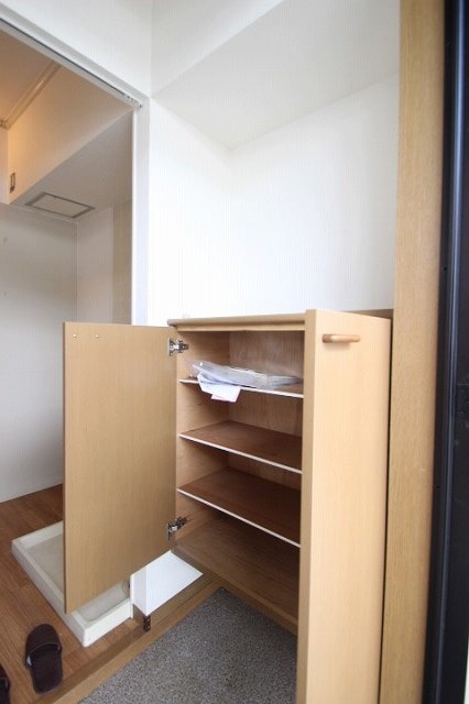 収納　同物件別棟別室