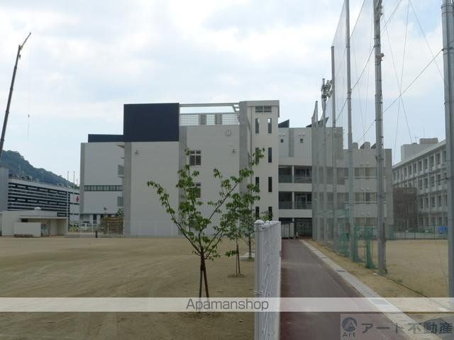 小学校　東雲小学校（小学校）まで1022m