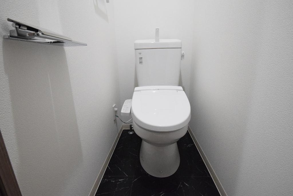 トイレ　シャワー付トイレ