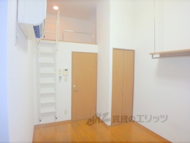 居室・リビング　洋室