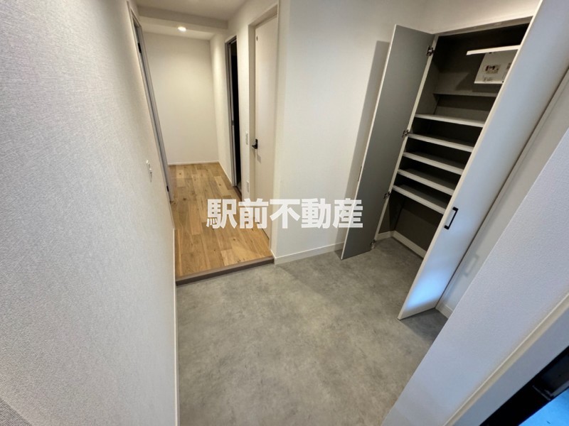 玄関　同間取り別物件