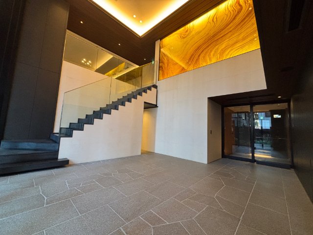 ロビー　建物の内部です