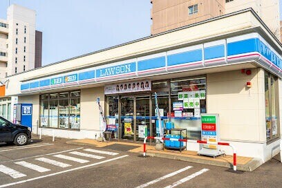 コンビニ　ローソン札幌厚別中央店（コンビニ）まで535m