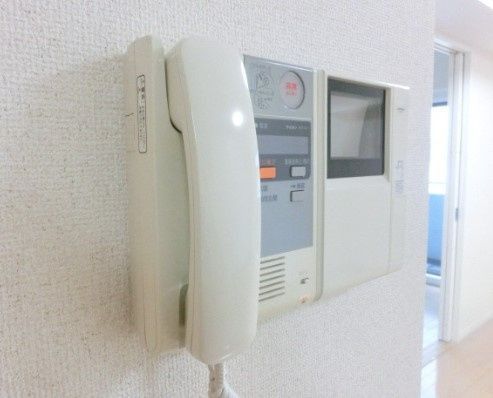 セキュリティ　☆安心のTVモニター付きインターホン☆