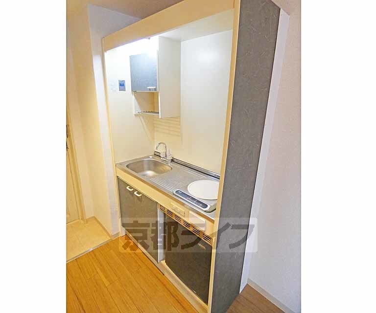 キッチン　コンパクトなキッチン。